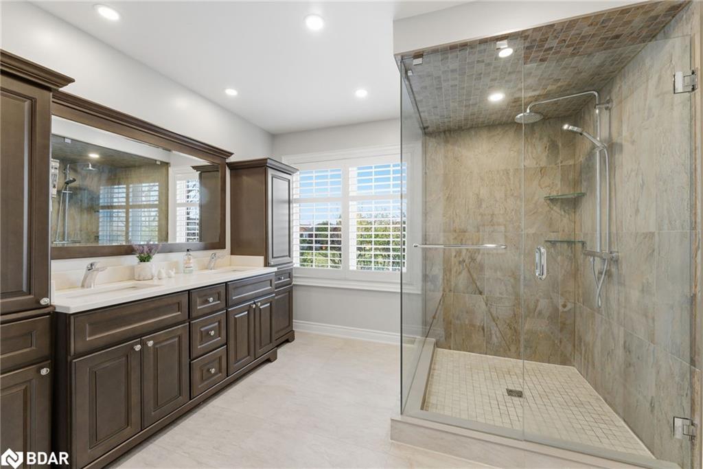 1667 Dempsey Crescent, Milton, ON - Indoor Photo Showing Bathroom