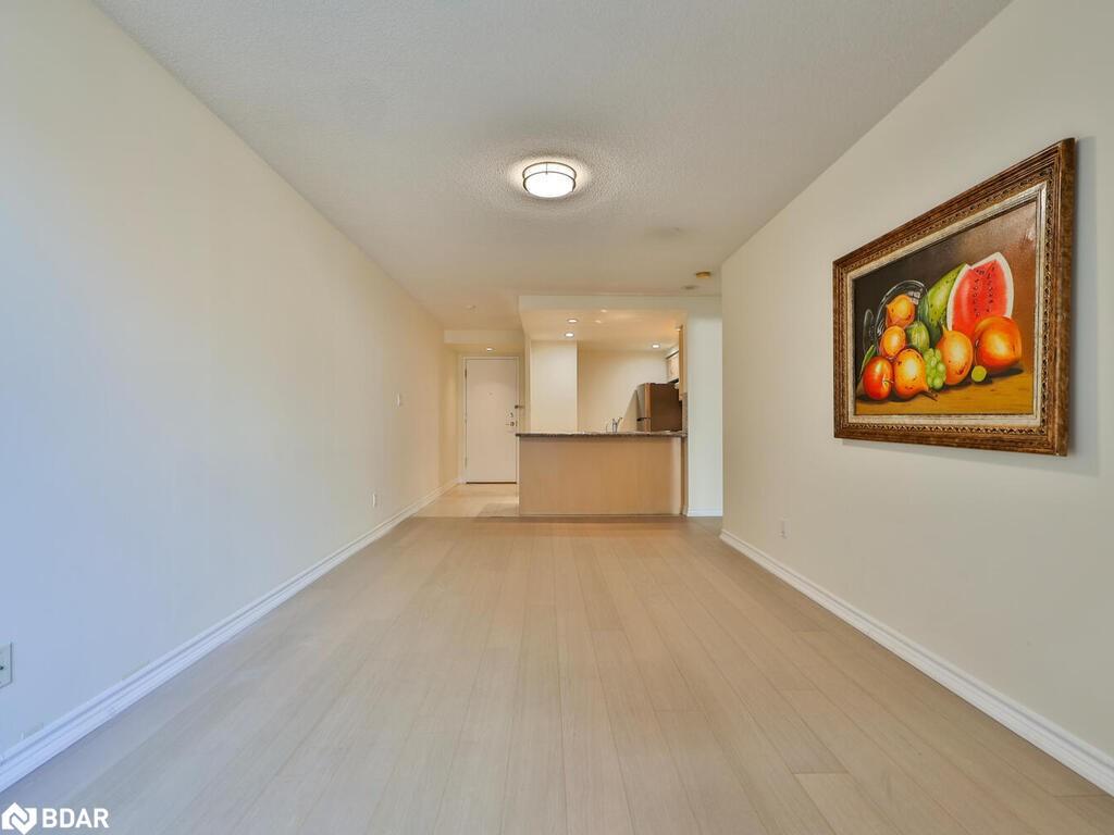 318-168 Simcoe Street, Toronto, ON - Indoor Photo Showing Other Room