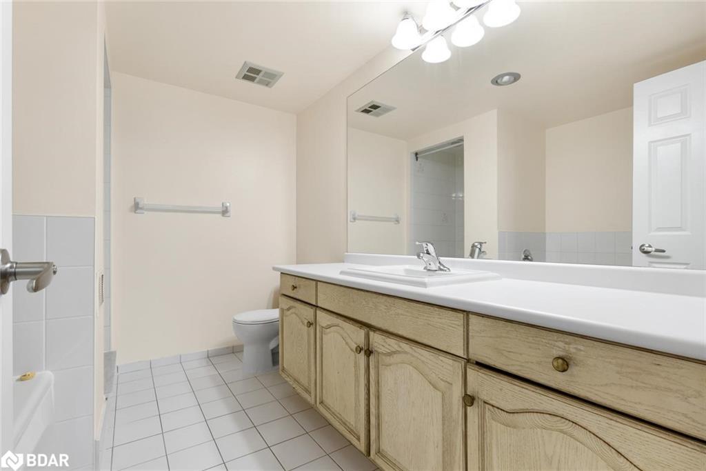 1604-2155 Burnhamthorpe Road W, Mississauga, ON - Indoor Photo Showing Bathroom