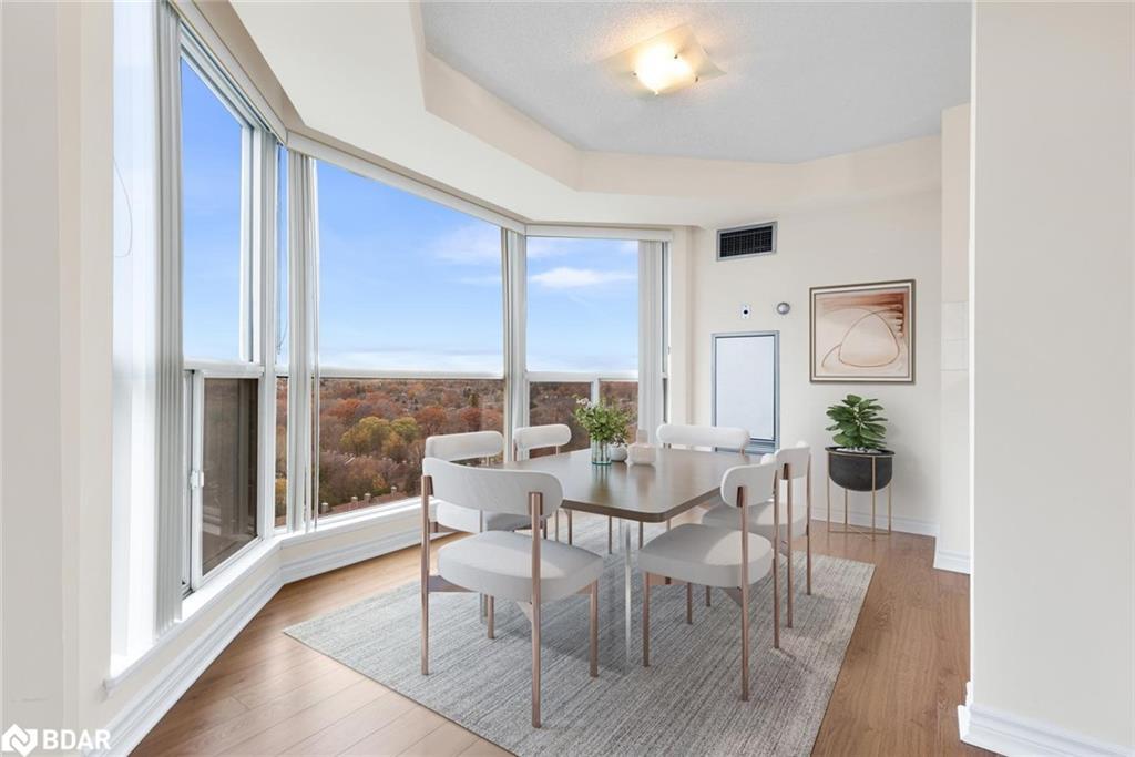 1604-2155 Burnhamthorpe Road W, Mississauga, ON - Indoor Photo Showing Dining Room