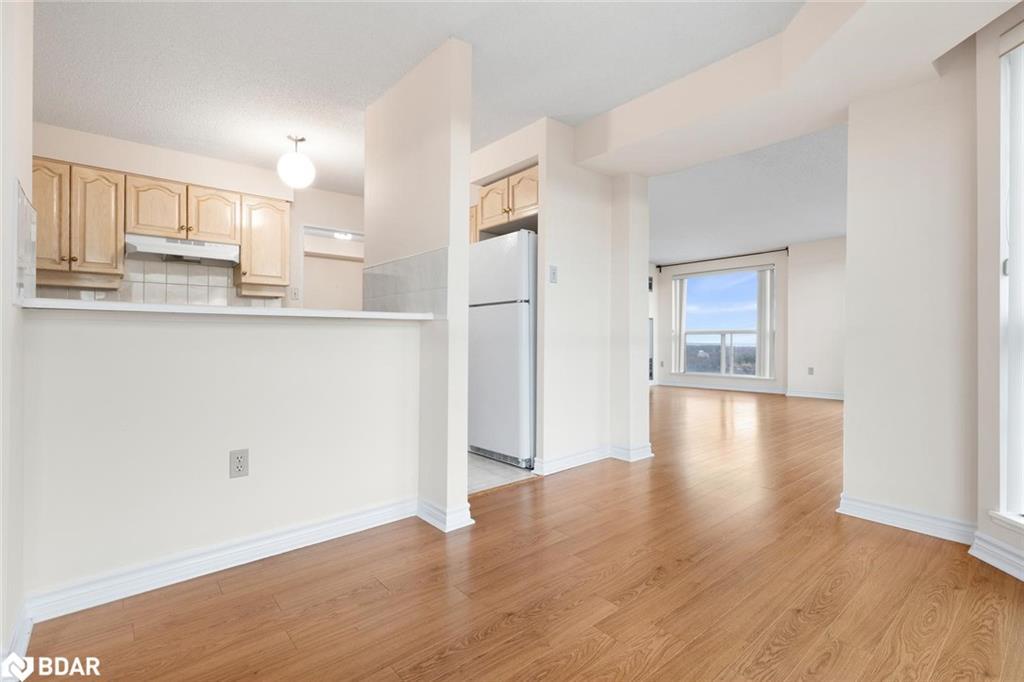 1604-2155 Burnhamthorpe Road W, Mississauga, ON - Indoor