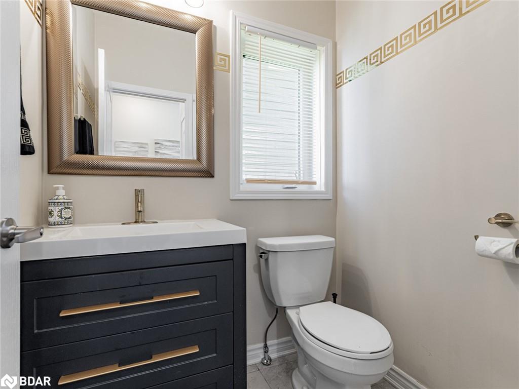 6 Bobolink Drive, Wasaga Beach, ON - Indoor Photo Showing Bathroom