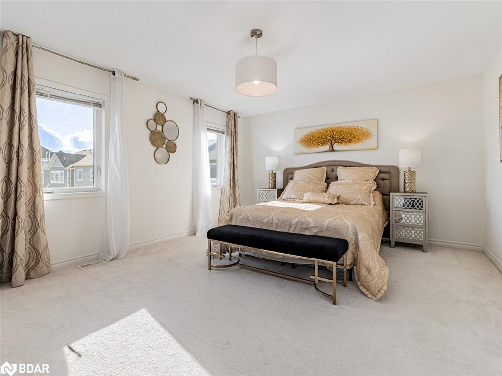 6 Bobolink Drive, Wasaga Beach, ON - Indoor Photo Showing Bedroom