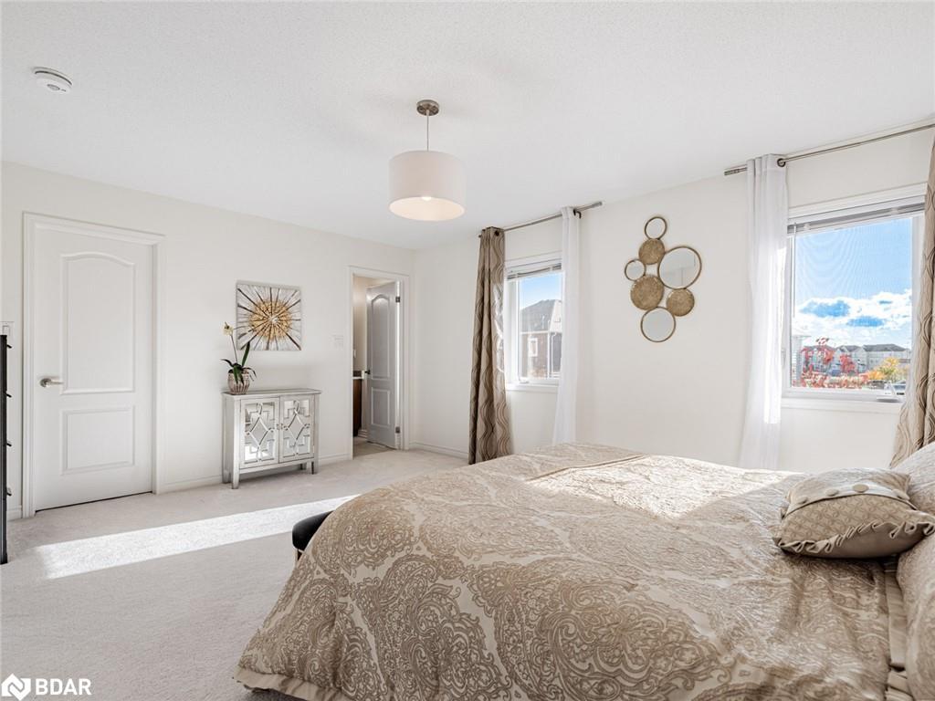 6 Bobolink Drive, Wasaga Beach, ON - Indoor Photo Showing Bedroom