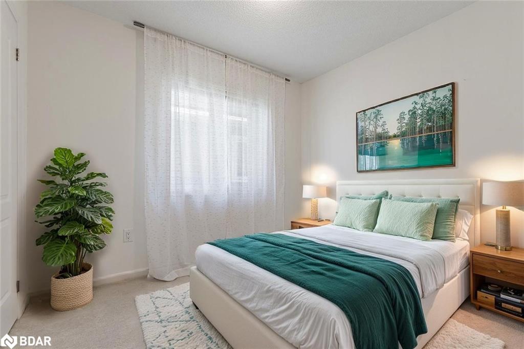 6 Bobolink Drive, Wasaga Beach, ON - Indoor Photo Showing Bedroom