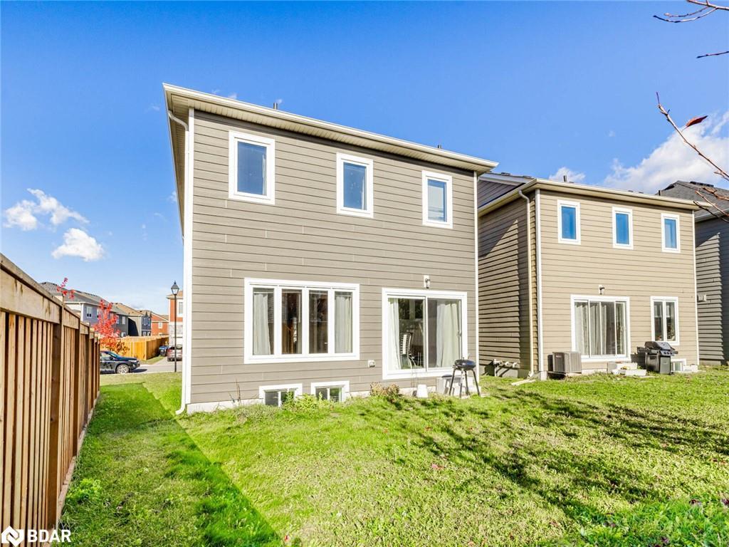 6 Bobolink Drive, Wasaga Beach, ON - Outdoor