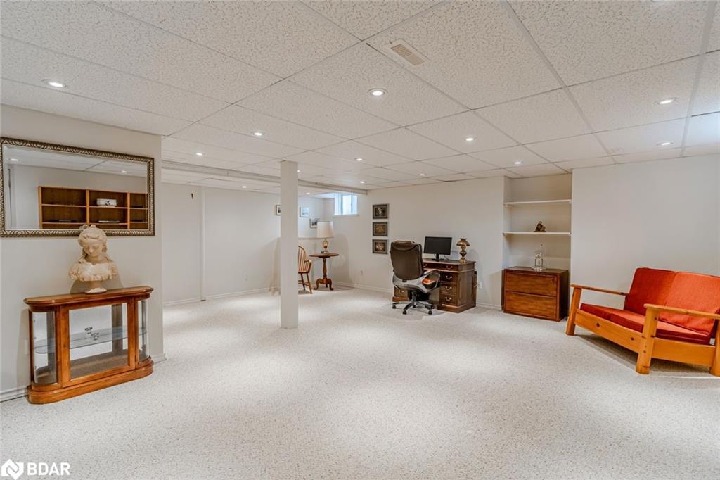 465 Ferndale Drive N, Barrie, ON - Indoor