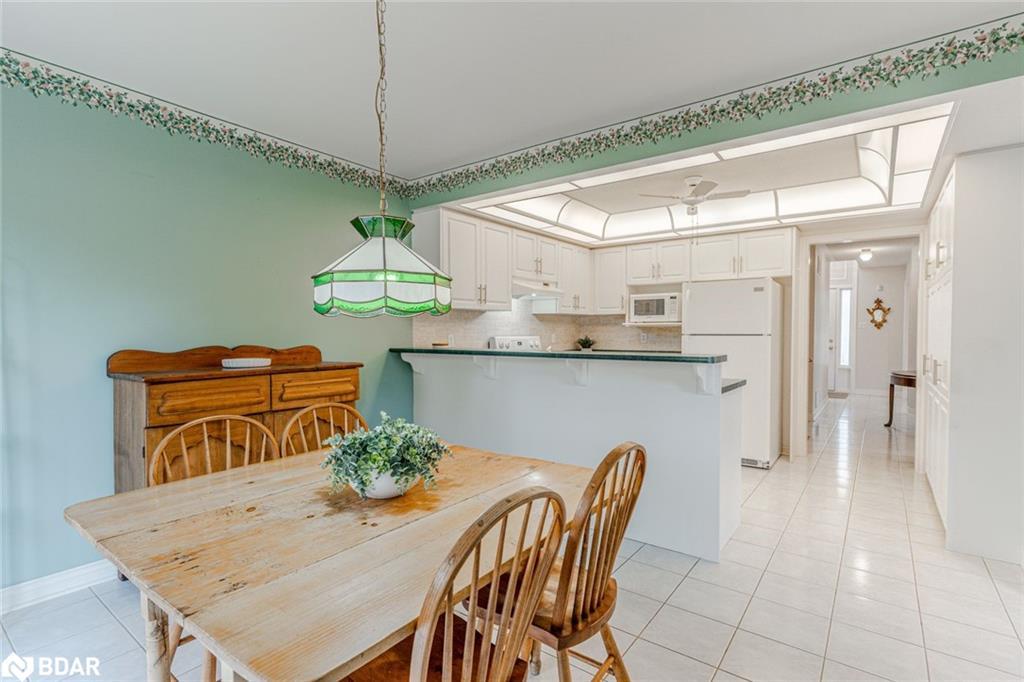 465 Ferndale Drive N, Barrie, ON - Indoor Photo Showing Dining Room