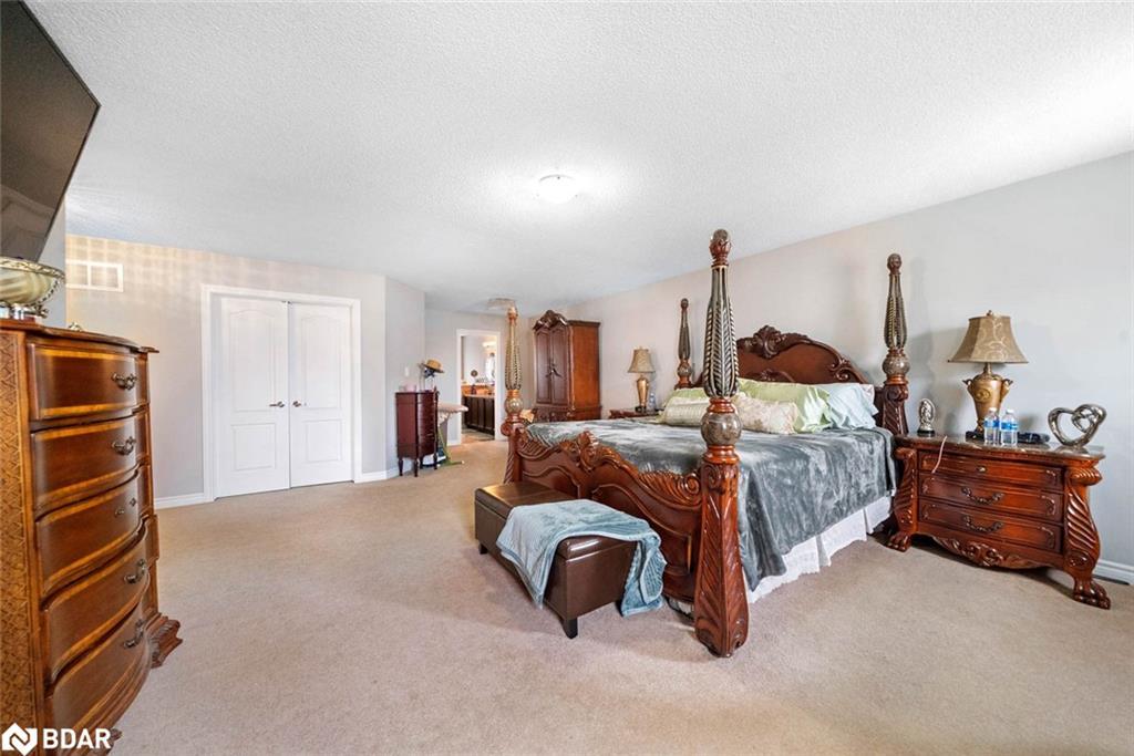 1426 Kellough Street, Innisfil, ON - Indoor Photo Showing Bedroom