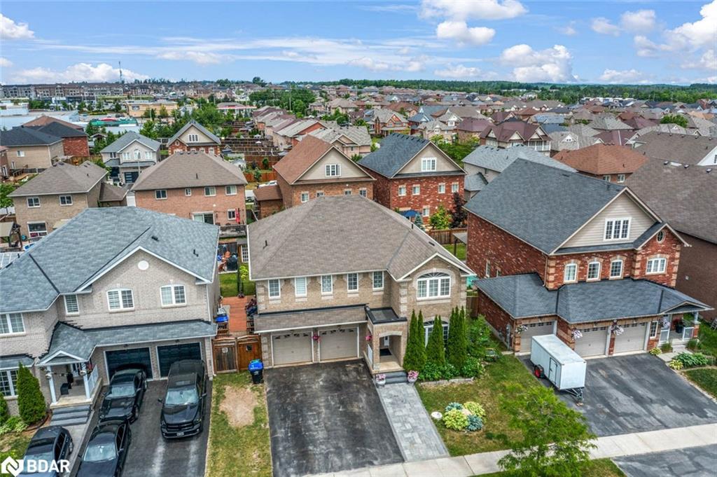 1426 Kellough Street, Innisfil, ON - Outdoor With Facade