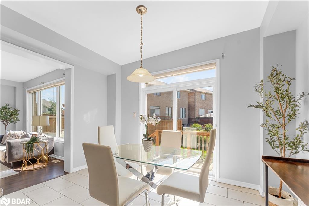 83 Longboat Run W, Brantford, ON - Indoor Photo Showing Dining Room