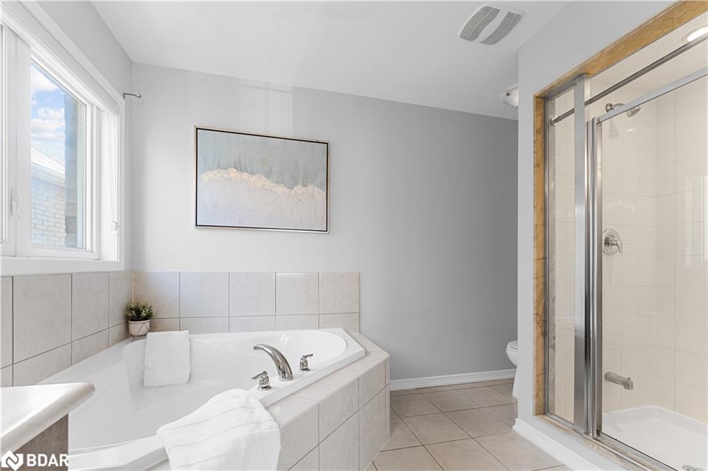 83 Longboat Run W, Brantford, ON - Indoor Photo Showing Bathroom