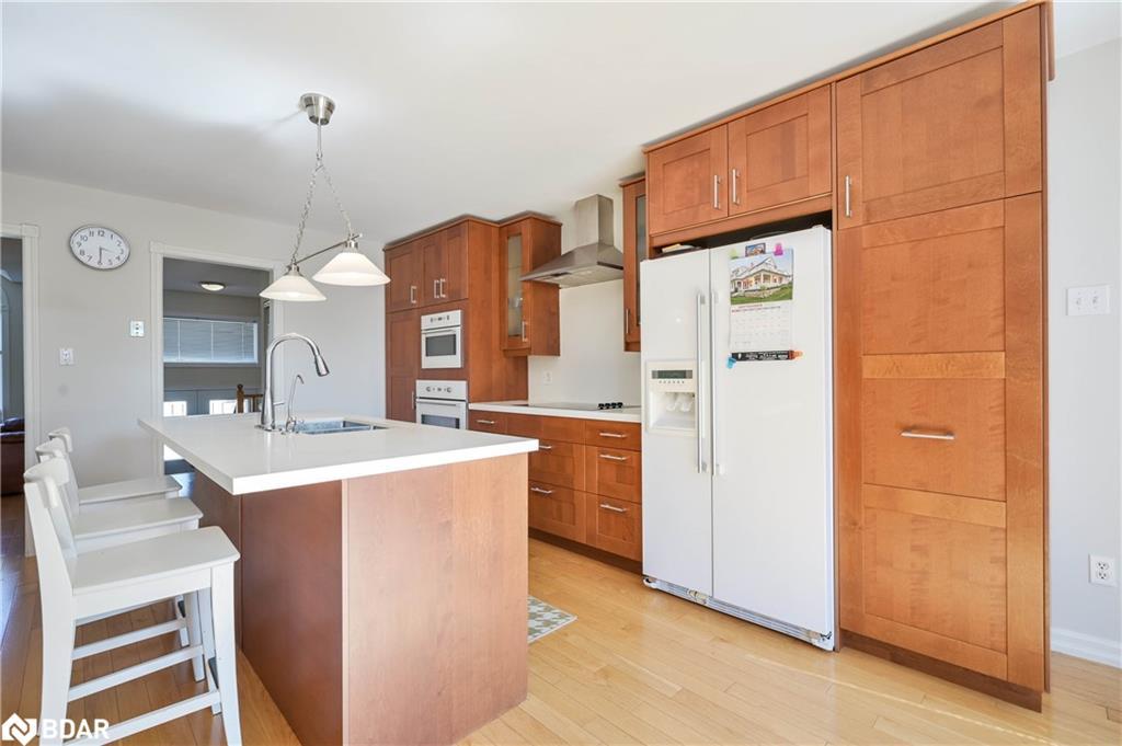 12 Langevin Drive, Wasaga Beach, ON - Indoor Photo Showing Kitchen