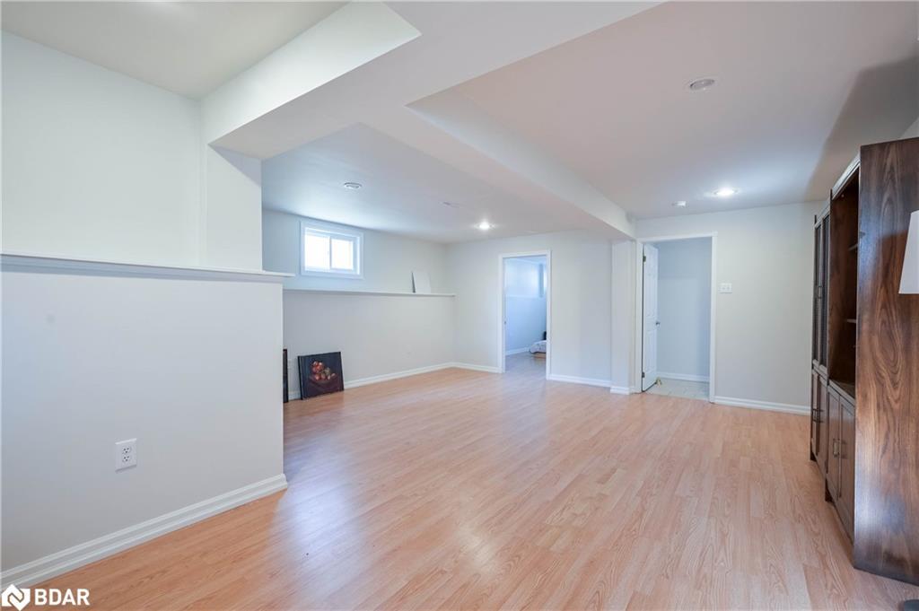 12 Langevin Drive, Wasaga Beach, ON - Indoor Photo Showing Other Room