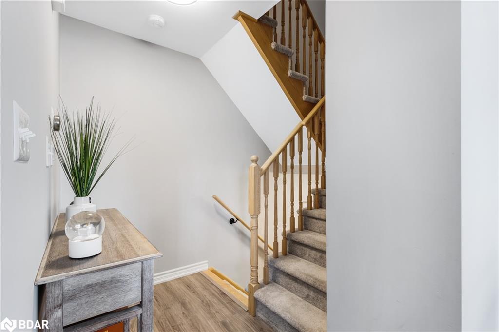 11 Kodiak Terrace, Barrie, ON - Indoor Photo Showing Other Room