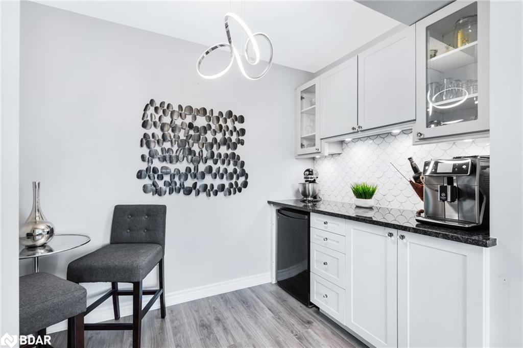 11 Kodiak Terrace, Barrie, ON - Indoor