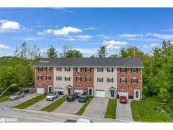 2616 Grand Tamarack Crescent Severn, ON L3V 7A8