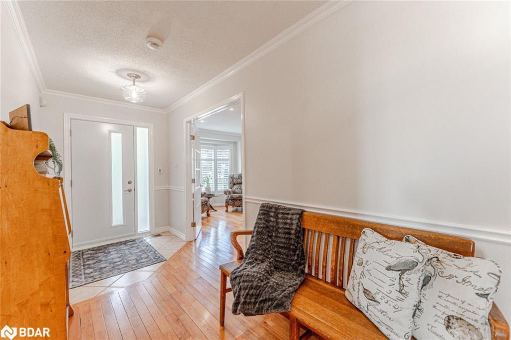 222 Bishop Drive, Barrie, ON - Indoor