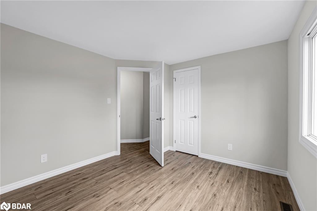52 Corner Brook Trail, Innisfil, ON - Indoor Photo Showing Other Room
