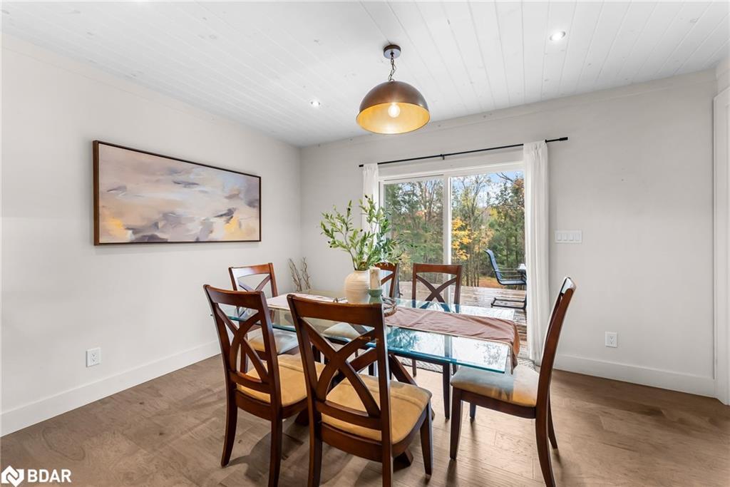 1698 Reay Road, Bracebridge, ON - Indoor Photo Showing Dining Room