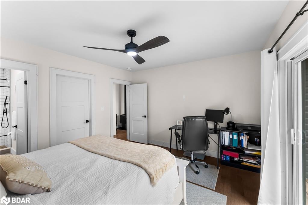 1698 Reay Road, Bracebridge, ON - Indoor Photo Showing Bedroom