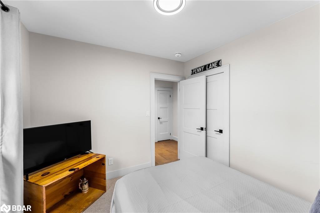 1698 Reay Road, Bracebridge, ON - Indoor Photo Showing Bedroom