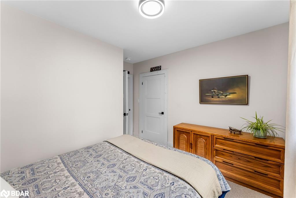 1698 Reay Road, Bracebridge, ON - Indoor Photo Showing Bedroom