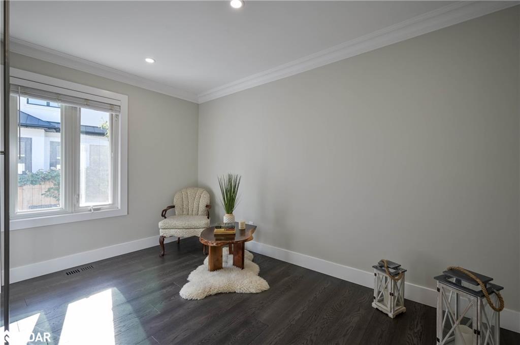 390 Wendall Place, Oakville, ON - Indoor