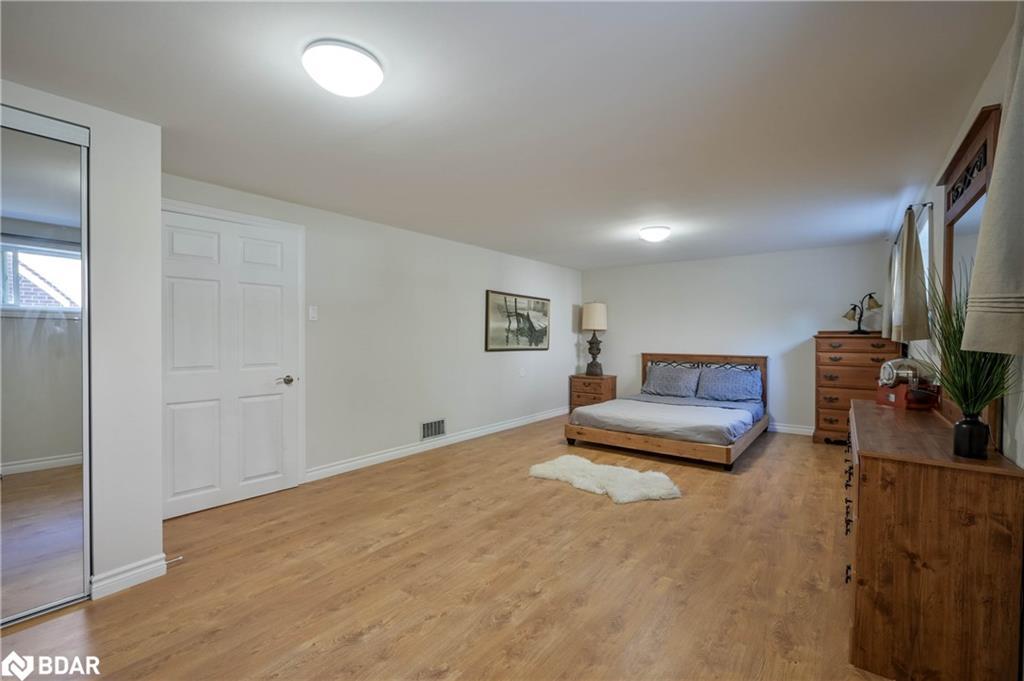 390 Wendall Place, Oakville, ON - Indoor