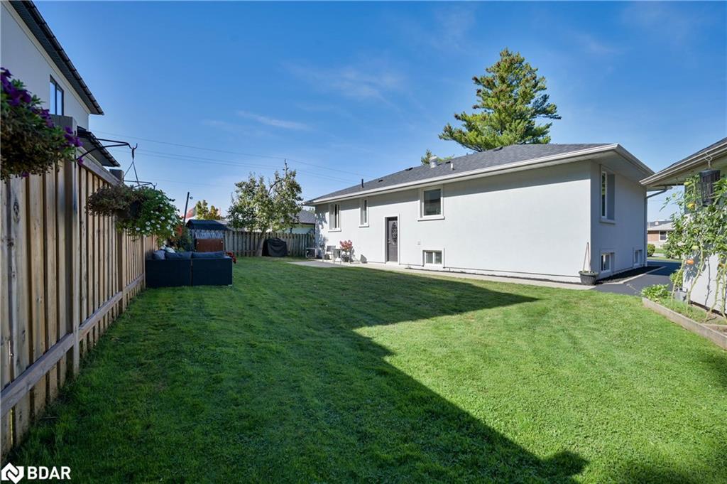 390 Wendall Place, Oakville, ON - Outdoor With Exterior