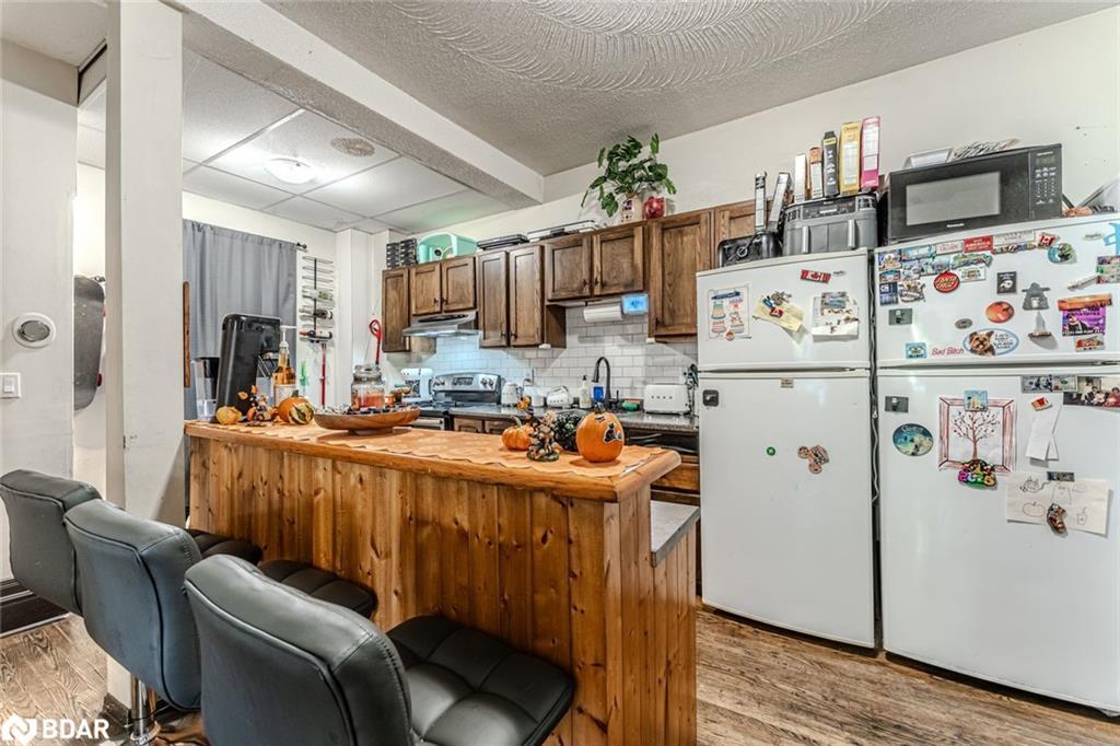 81 Innisfil Street, Barrie, ON