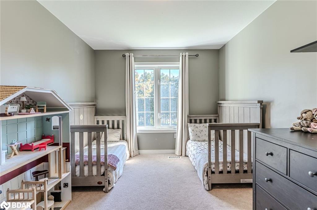 20 Rosemarie Drive, Oro-Medonte, ON - Indoor Photo Showing Bedroom