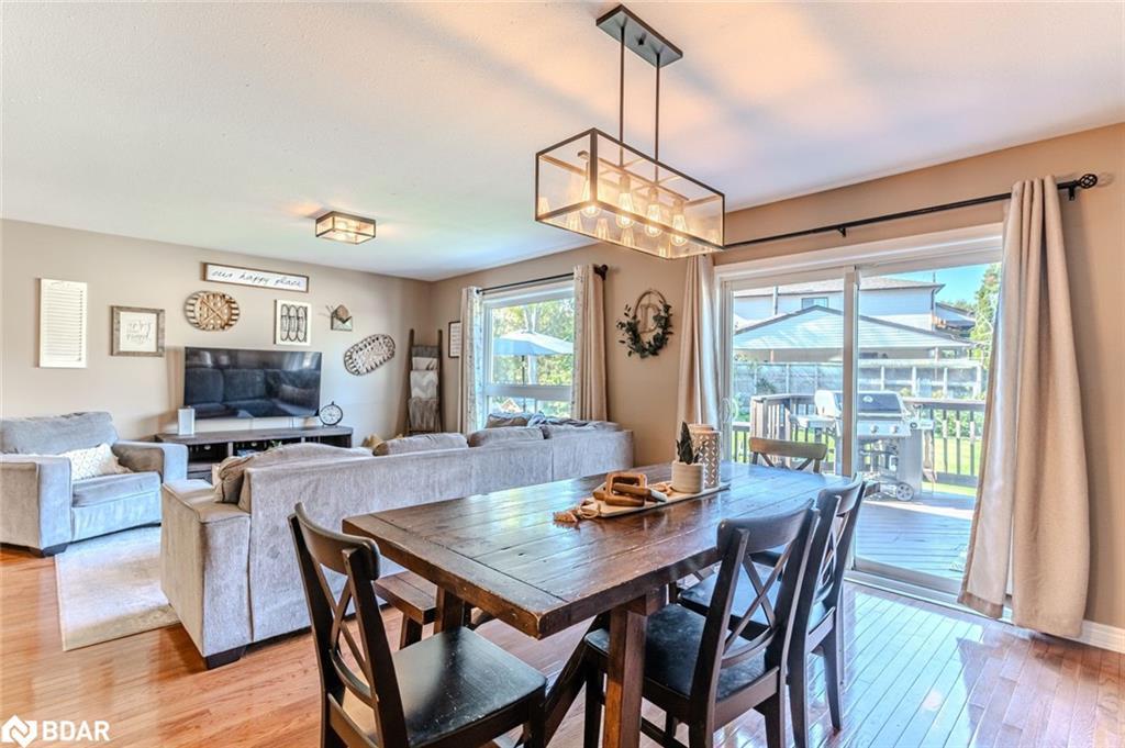 20 Rosemarie Drive, Oro-Medonte, ON - Indoor Photo Showing Dining Room