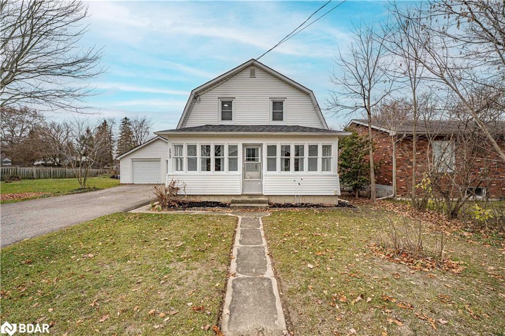 125 Raglan Street, Angus, ON - Outdoor