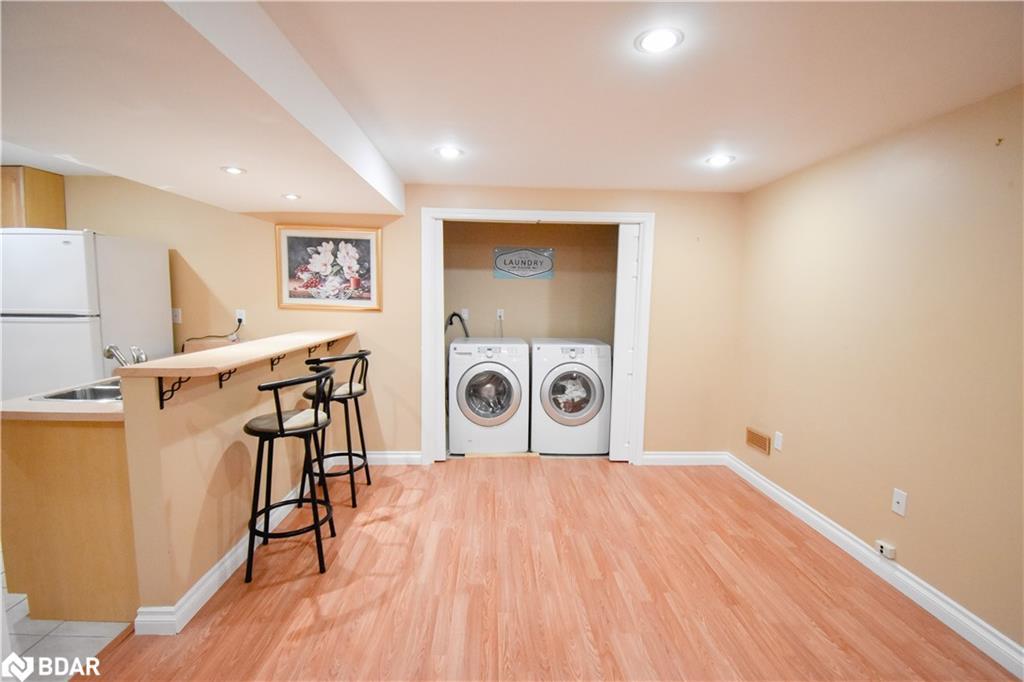 Bsmt-181 Civic Centre Drive, Whitby, ON - Indoor Photo Showing Laundry Room