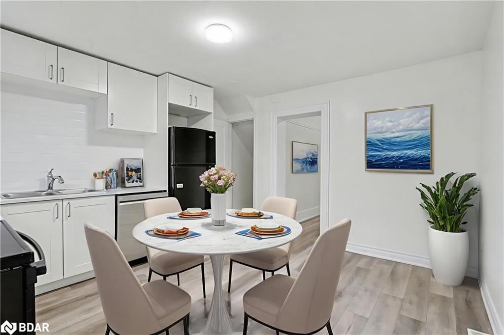 287 Hunter Street E, Hamilton, ON - Indoor Photo Showing Dining Room