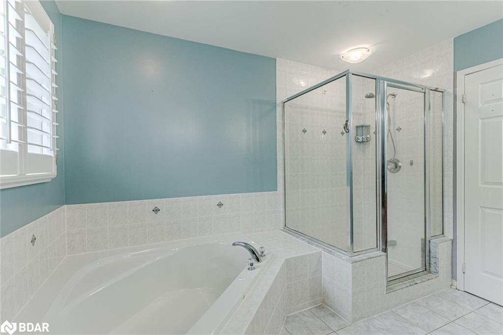 31 Fawndale Crescent, Wasaga Beach, ON - Indoor Photo Showing Bathroom