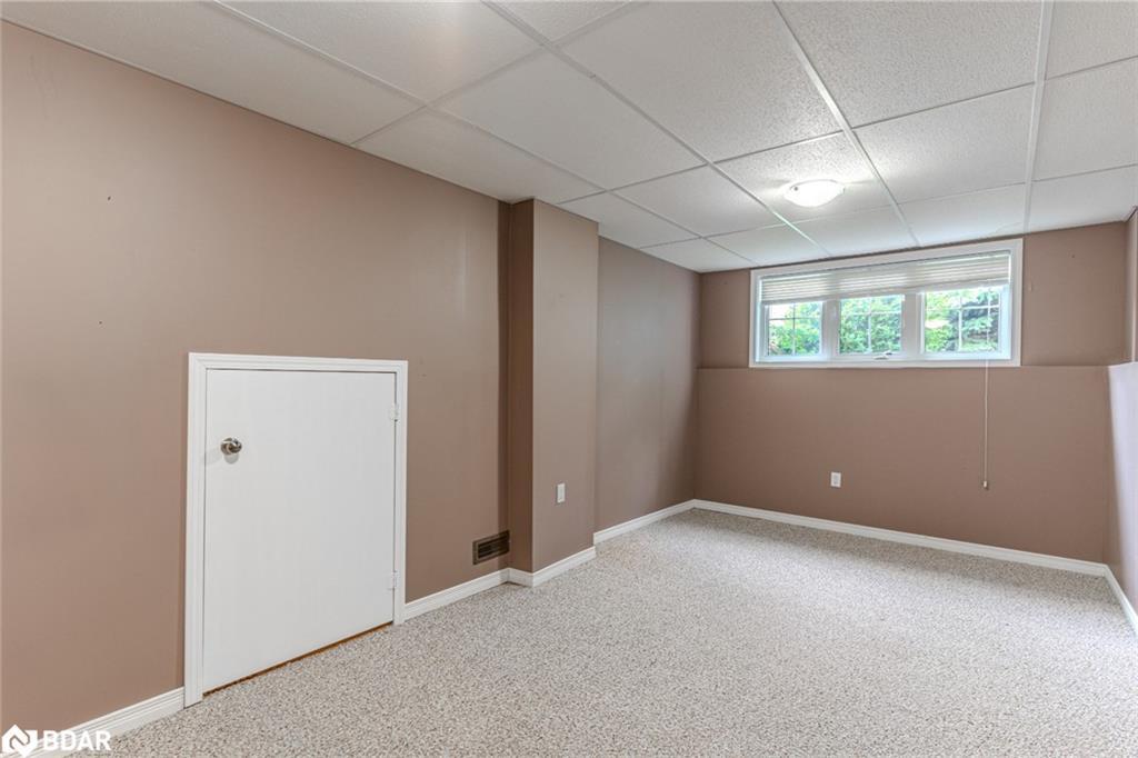 31 Fawndale Crescent, Wasaga Beach, ON - Indoor