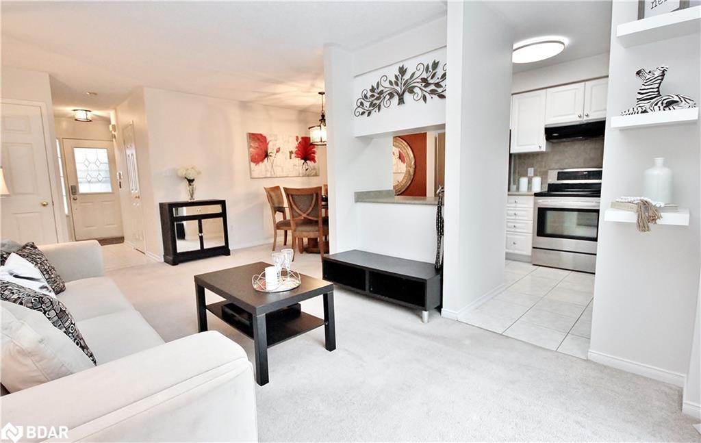 68 Gadwall Avenue, Barrie, ON - Indoor Photo Showing Living Room