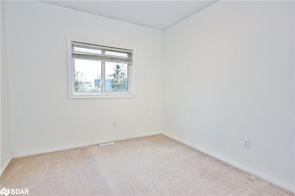 68 Gadwall Avenue, Barrie, ON - Indoor Photo Showing Other Room