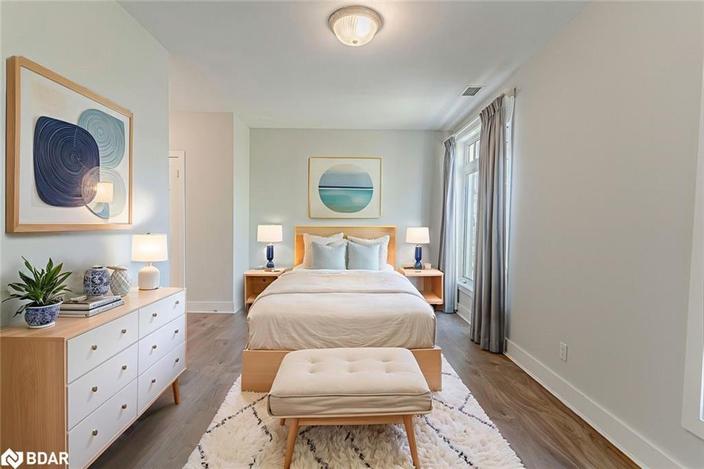401-140 Cedar Island Road, Orillia, ON - Indoor Photo Showing Bedroom