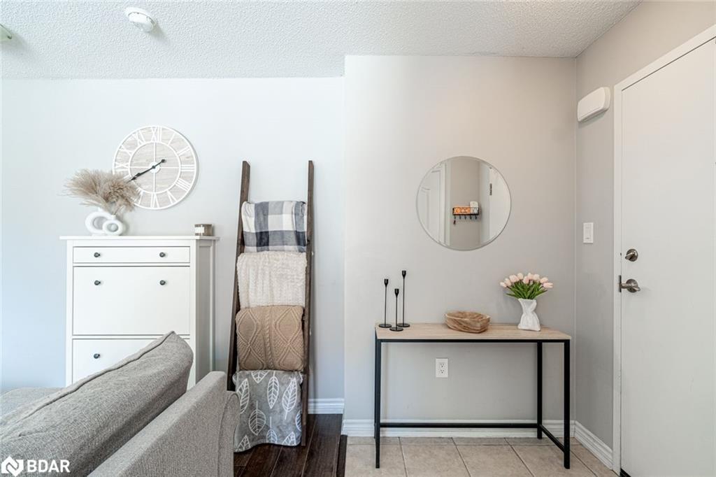 7-25 Madelaine Drive, Barrie, ON - Indoor