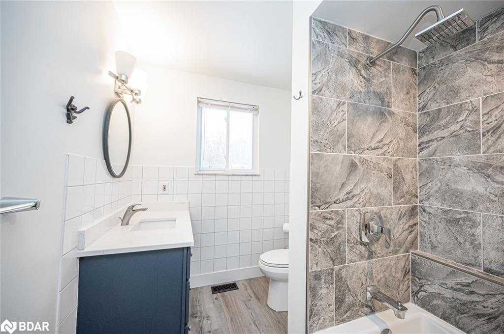 87 Corrievale Rd, Port Severn, ON - Indoor Photo Showing Bathroom