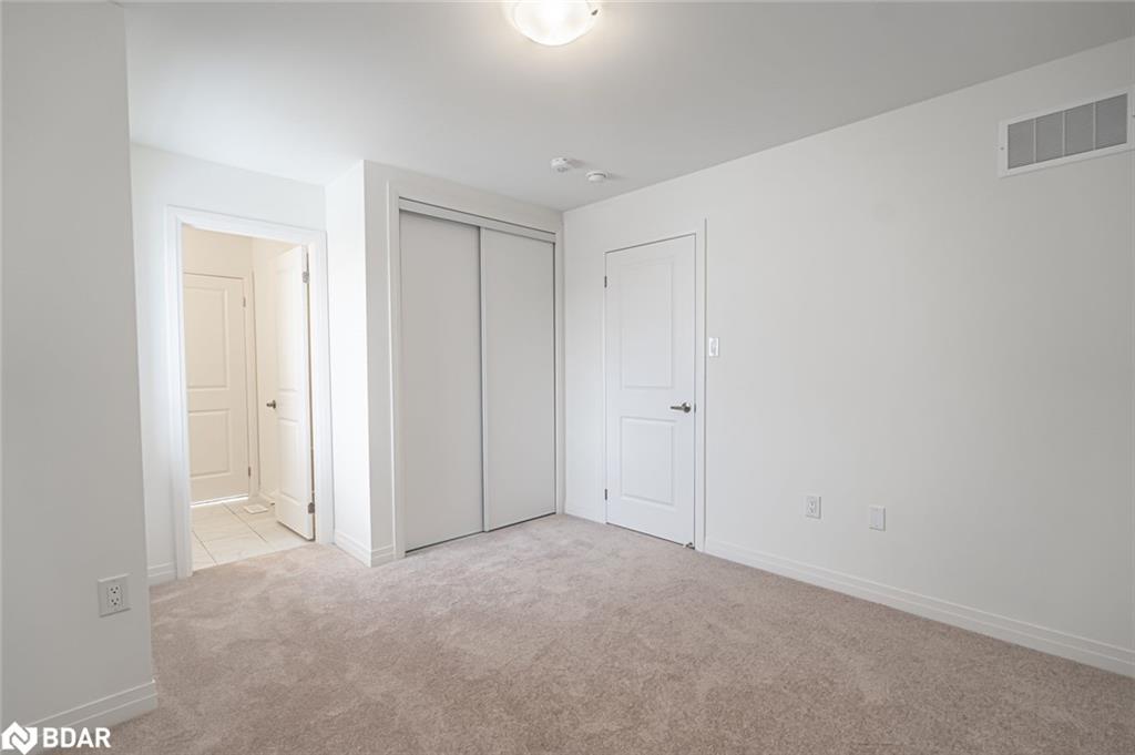 112 West Oak Trail, Barrie, ON - Indoor Photo Showing Other Room