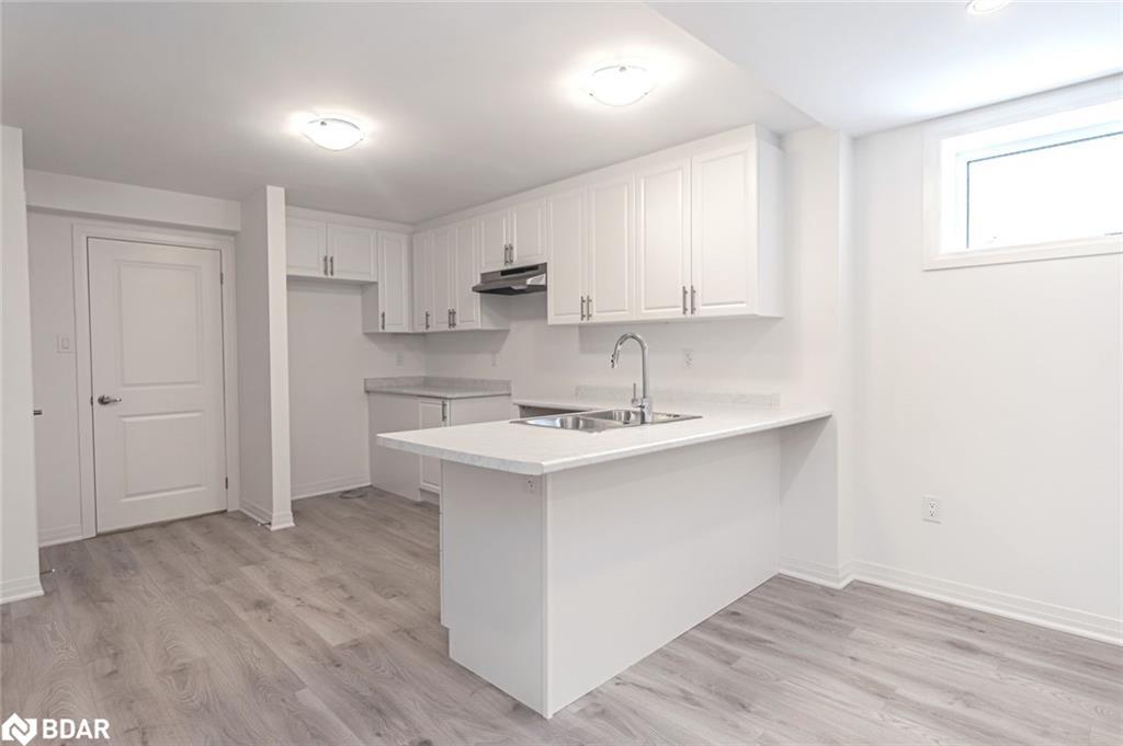112 West Oak Trail, Barrie, ON - Indoor Photo Showing Kitchen With Double Sink