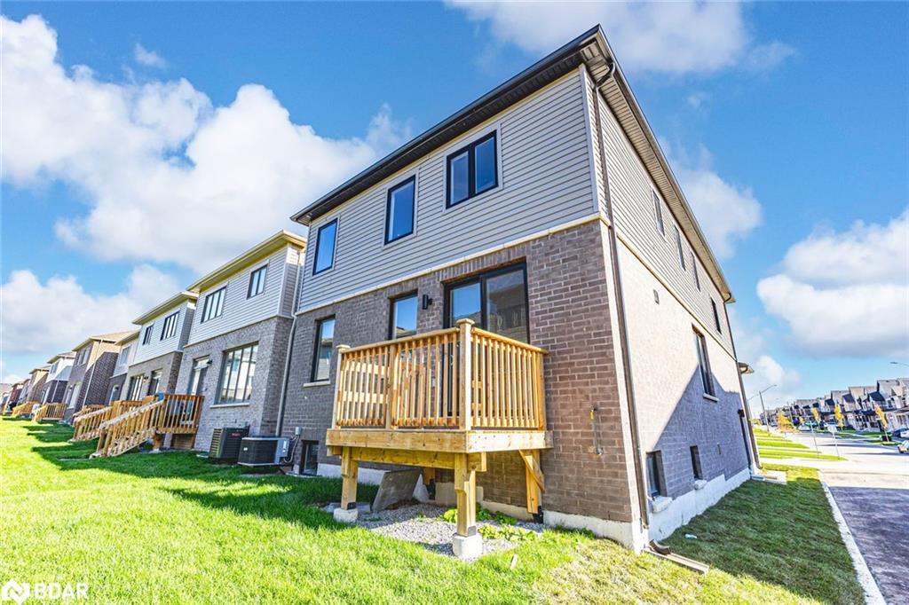 112 West Oak Trail, Barrie, ON - Outdoor With Deck Patio Veranda