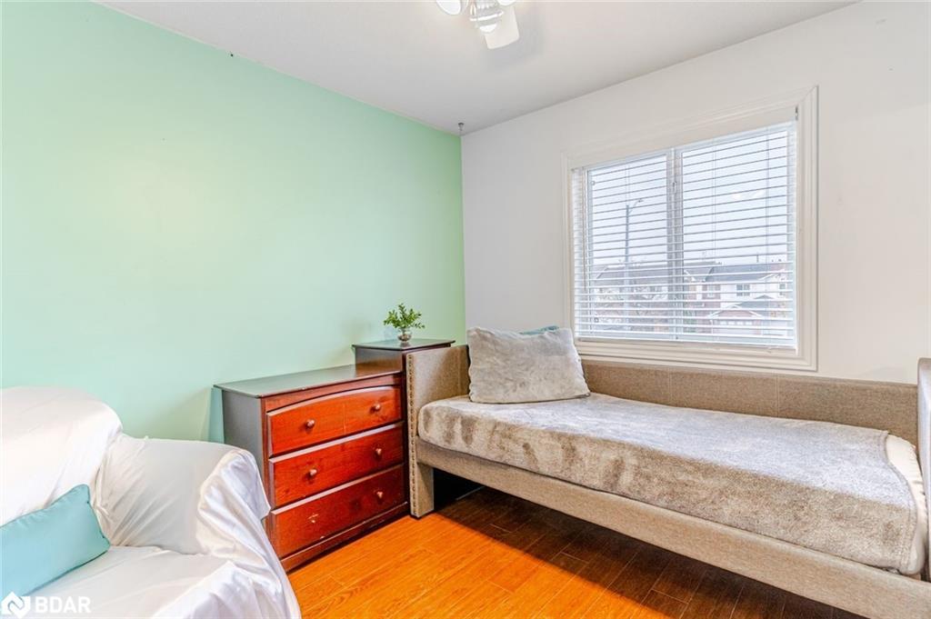 2185 Ferguson Street, Innisfil, ON - Indoor Photo Showing Bedroom
