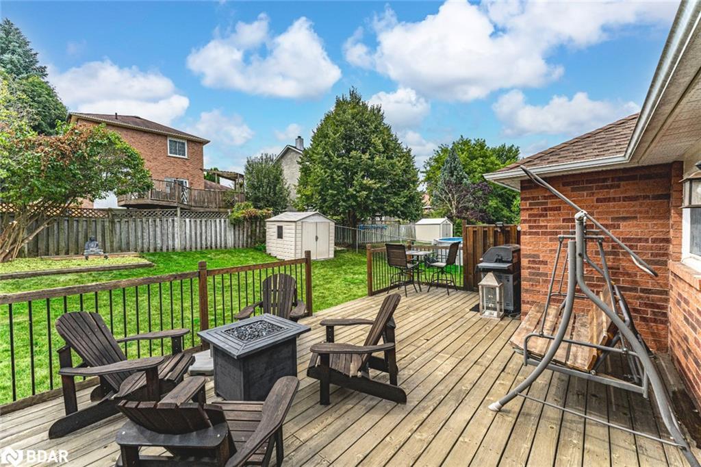 122 Fletcher Street, Bradford, ON - Outdoor With Deck Patio Veranda With Exterior