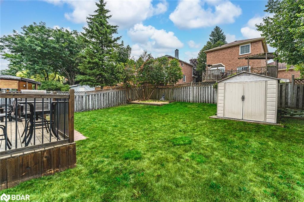 122 Fletcher Street, Bradford, ON - Outdoor With Backyard