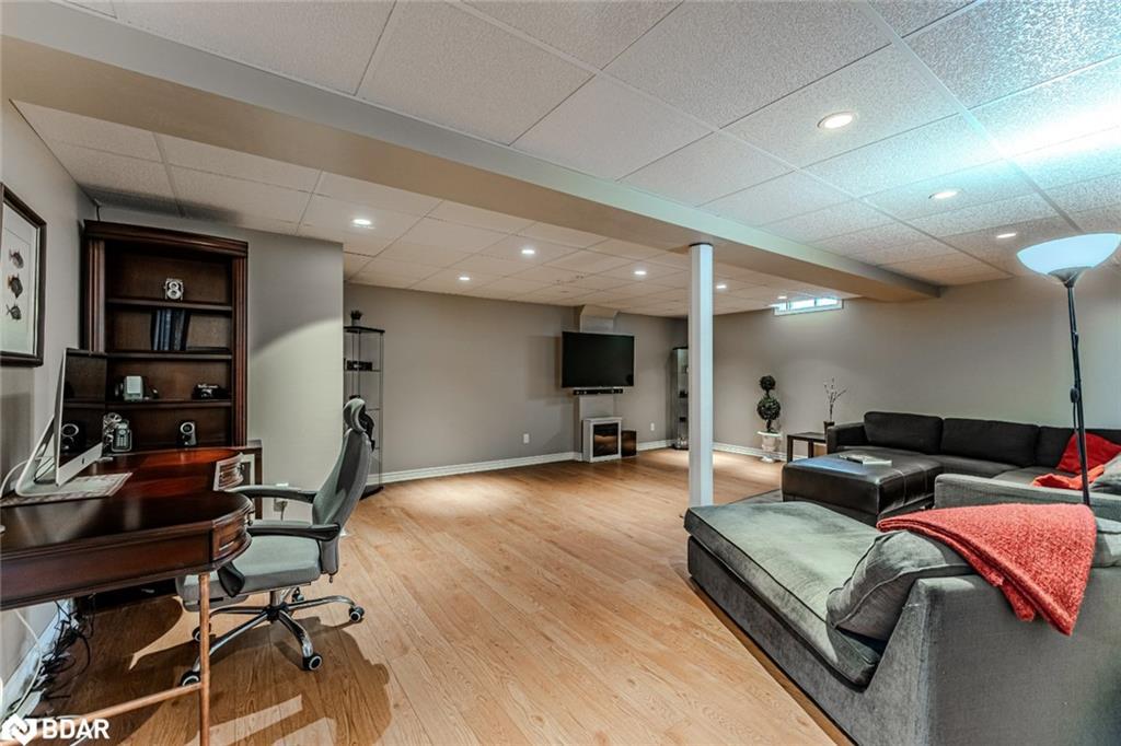 122 Fletcher Street, Bradford, ON - Indoor